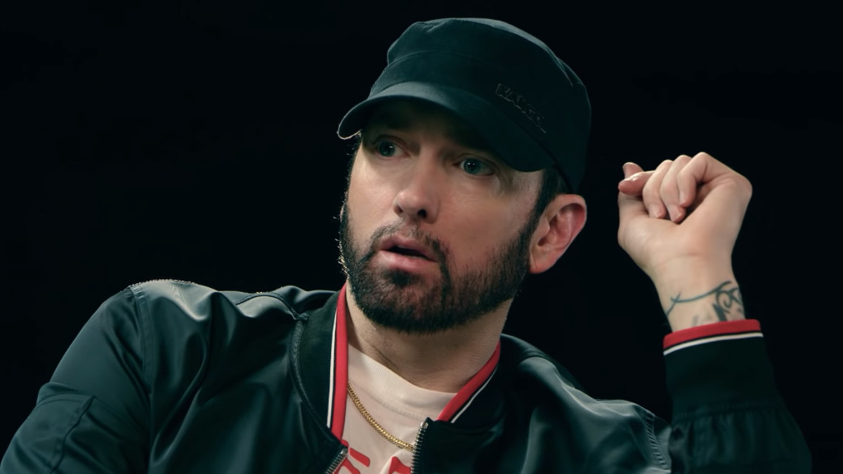 Eminem's 13-Track 'Kamikaze' Generates $1.8 Million in Opening Week Song Revenue
