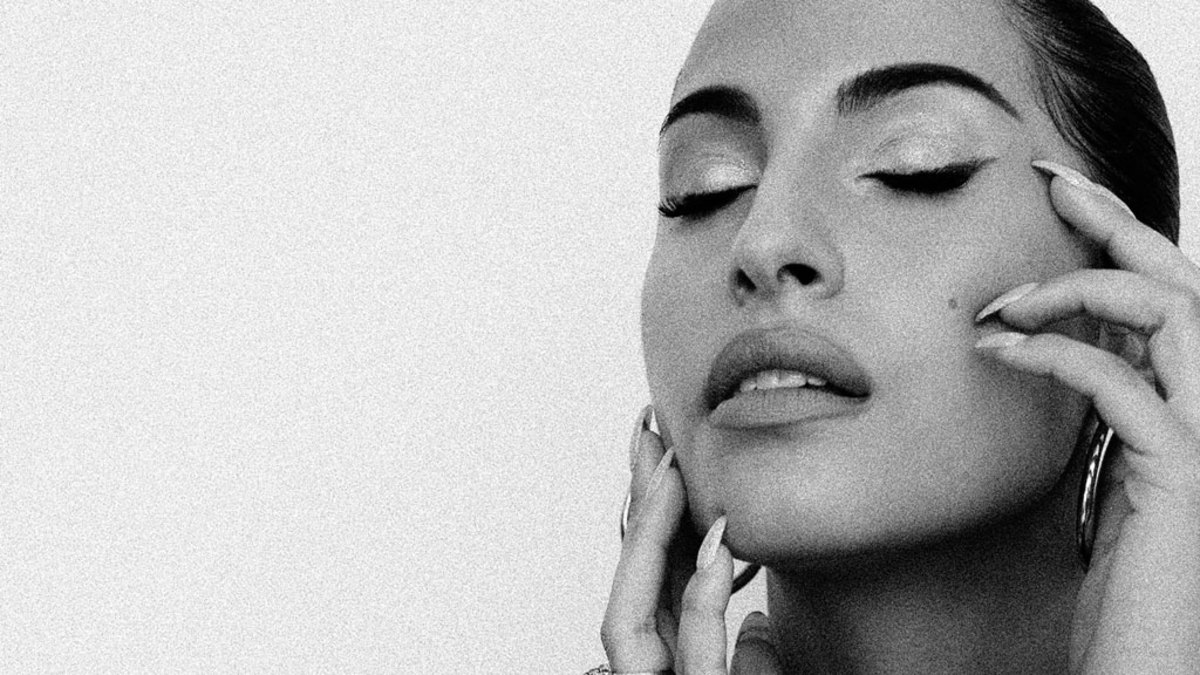 Snoh Aalegra Nails the Comfort of Pining