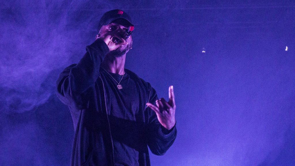 Bryson Tiller Responds to Claim He “Fell Off”: “Facts”