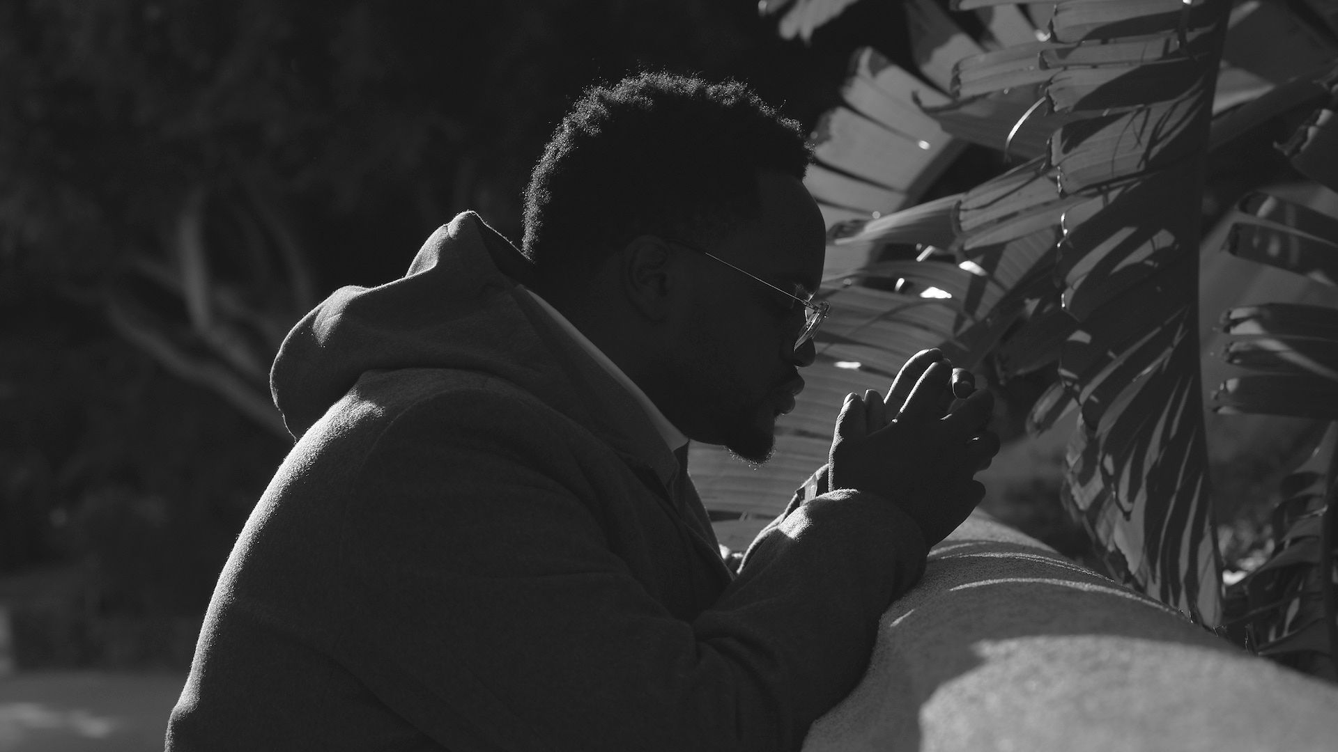 Toronto’s Emanuel Invites You to an ‘Alt Therapy’ Session