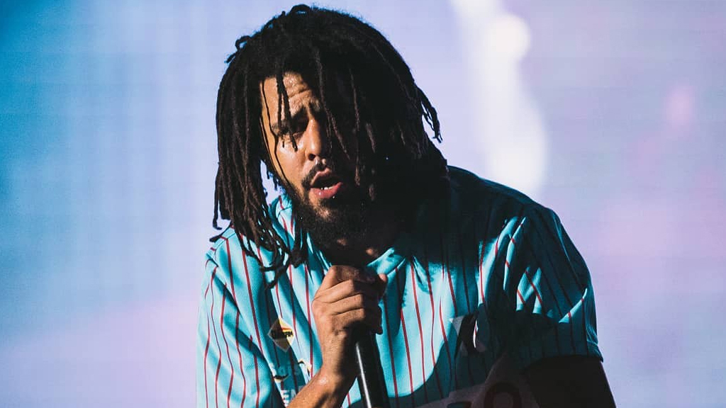J. Cole’s Advice to Swizz Beatz for How to Best Reach the Kids – DJBooth