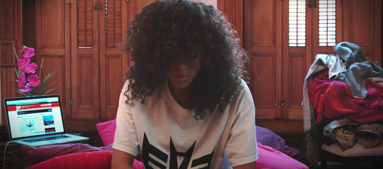 King Avriel Is Buzzing. Is She Worth Your Time?