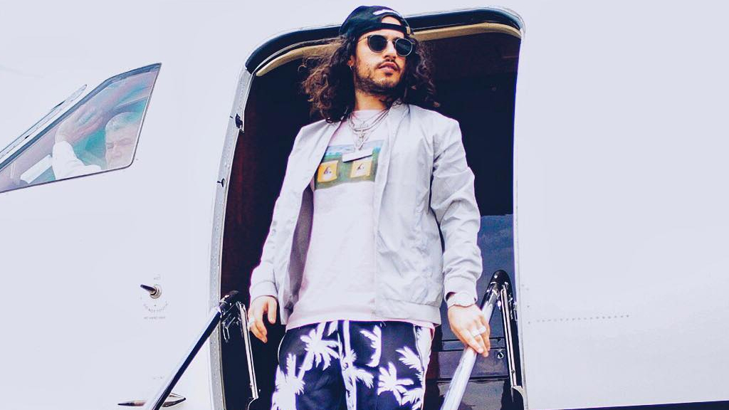 “Long-Term Bags Only”: Russ Shares Valuable Investment Advice